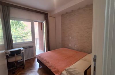 Alquiler de un acogedor apartamento de 2 habitaciones, 46 m², Voždovac, Belgrado, Serbia
